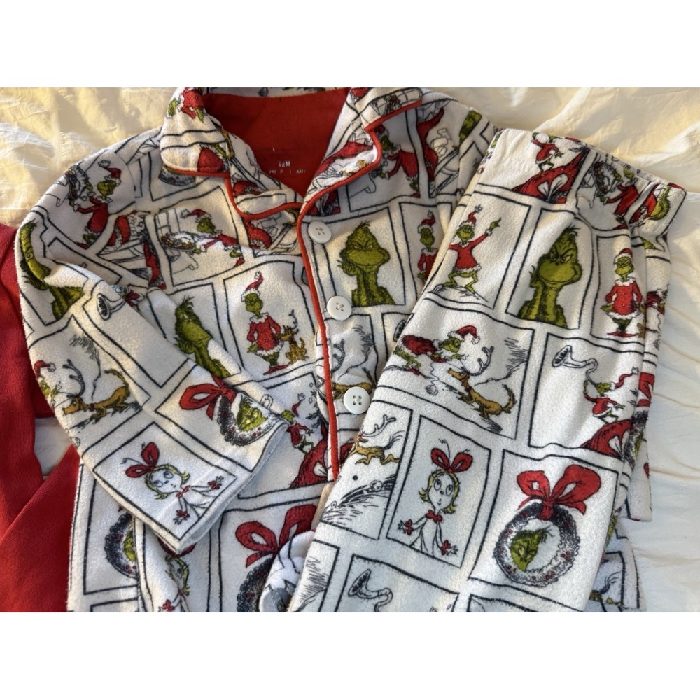 12 & 12/18 Month Christmas Bundle-Grinch fleece Pjs And 100% Cotton Graphic Tee - Picture 2 of 4